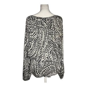Ellen Tracy Women's Black and White Patterned Top with Peplum Size Large